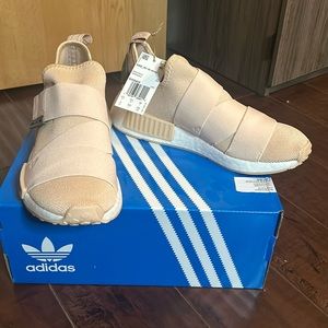 Adidas NMD_R1 w strap Sneakers